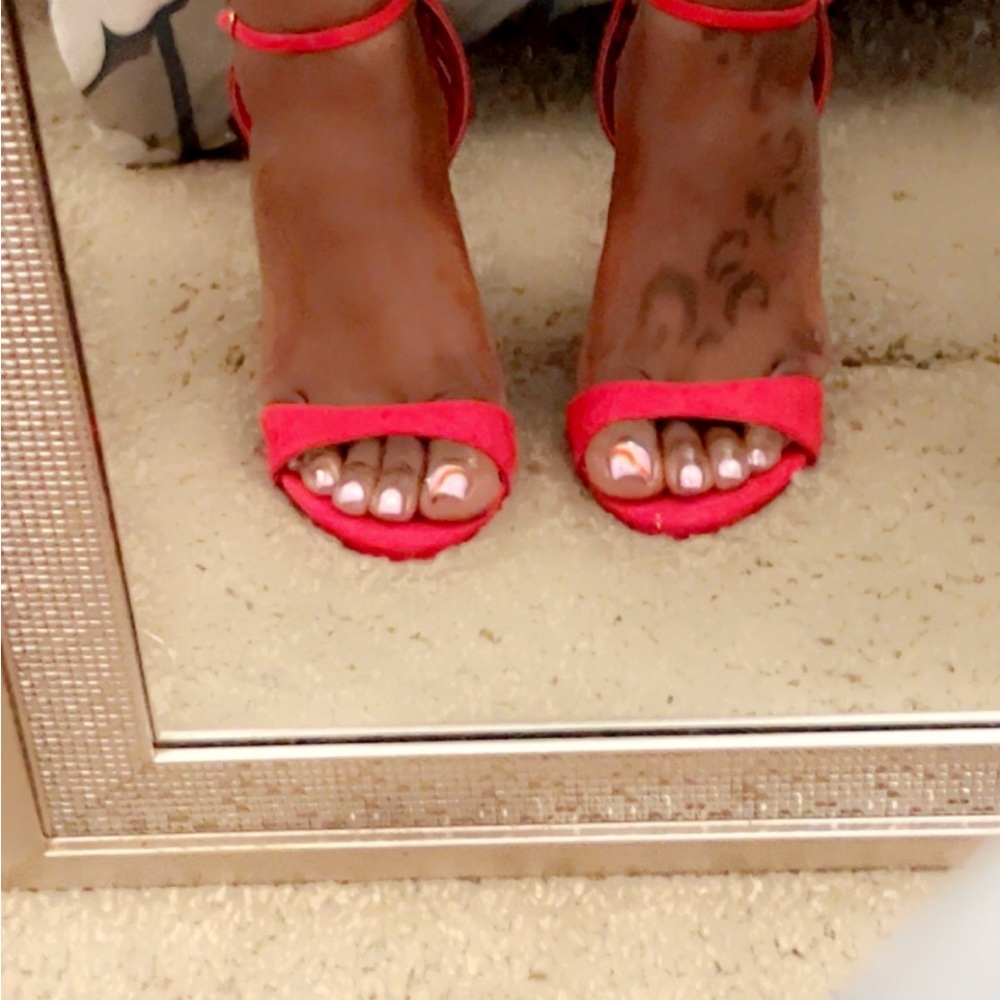 Shoes - Picture 14 of 16